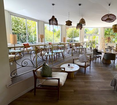 Le Jardin Des Bains Restaurant à Sanary-sur-Mer