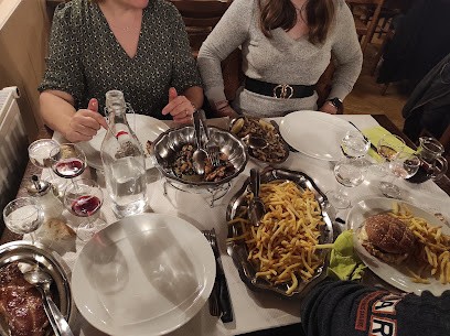 Auberge De L'Etang, Restaurant à Villechenève