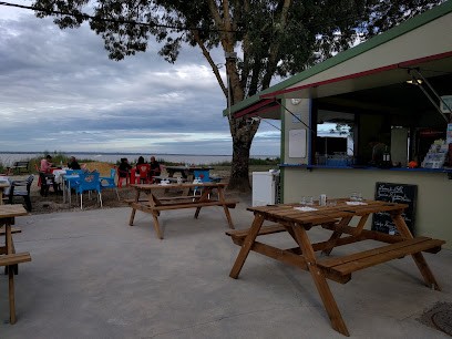 La Guinguette De La Marechale, Restaurant à Saint-Seurin-de-Cadourne