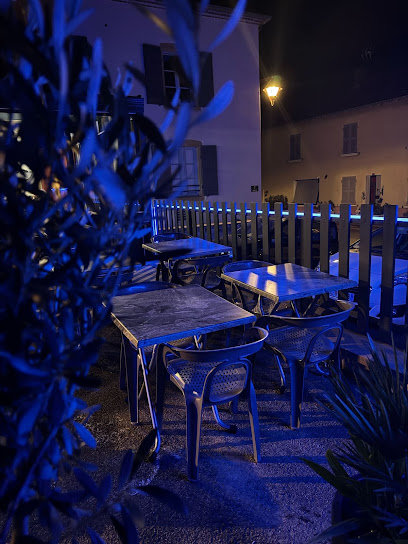 La Cazotte Restaurant à Neuilly-en-Donjon