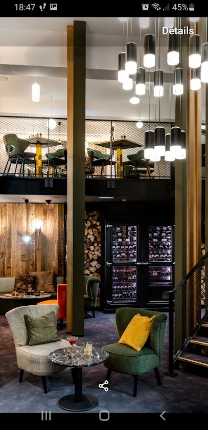 La Coursive Des Alpes, Restaurant aux Allues