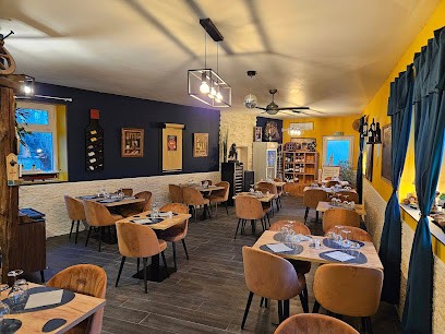 Aux Plaisirs Gourmands, Restaurant à Nanteuil-en-Vallée