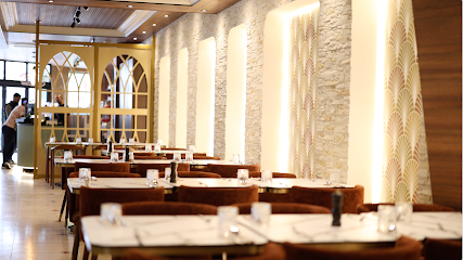 Péra Créteil | Café - Restaurant - Event Restaurant à Créteil
