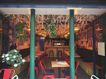 Jardin Des Toiles Restaurant à Paris 09