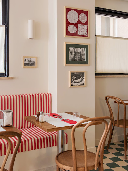 Pino - Trattoria Restaurant à Beausoleil
