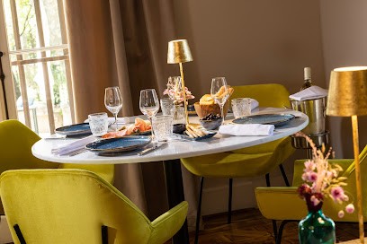 Le Grand Café, Restaurant à Gémenos