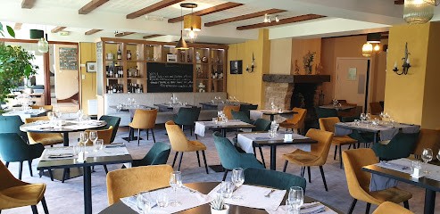 Hotel Le Lion d'Or, Restaurant à La Capelle-Bonance