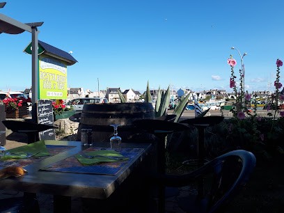 La _ Chaumière, Restaurant à Guilvinec