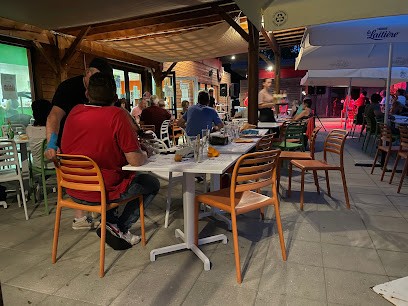 Le Resto de la Plage, Restaurant à Aujeurres