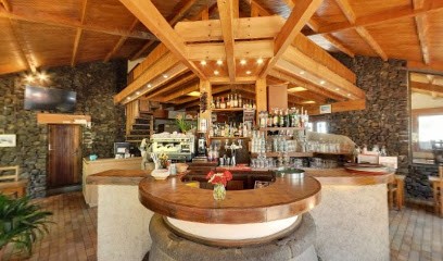 La Hutte Gauloise, Restaurant à La Roche-Blanche