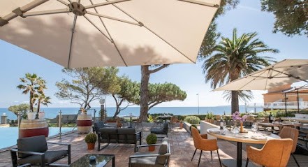 Villa Les Glycines, Restaurant à Roquebrune-sur-Argens