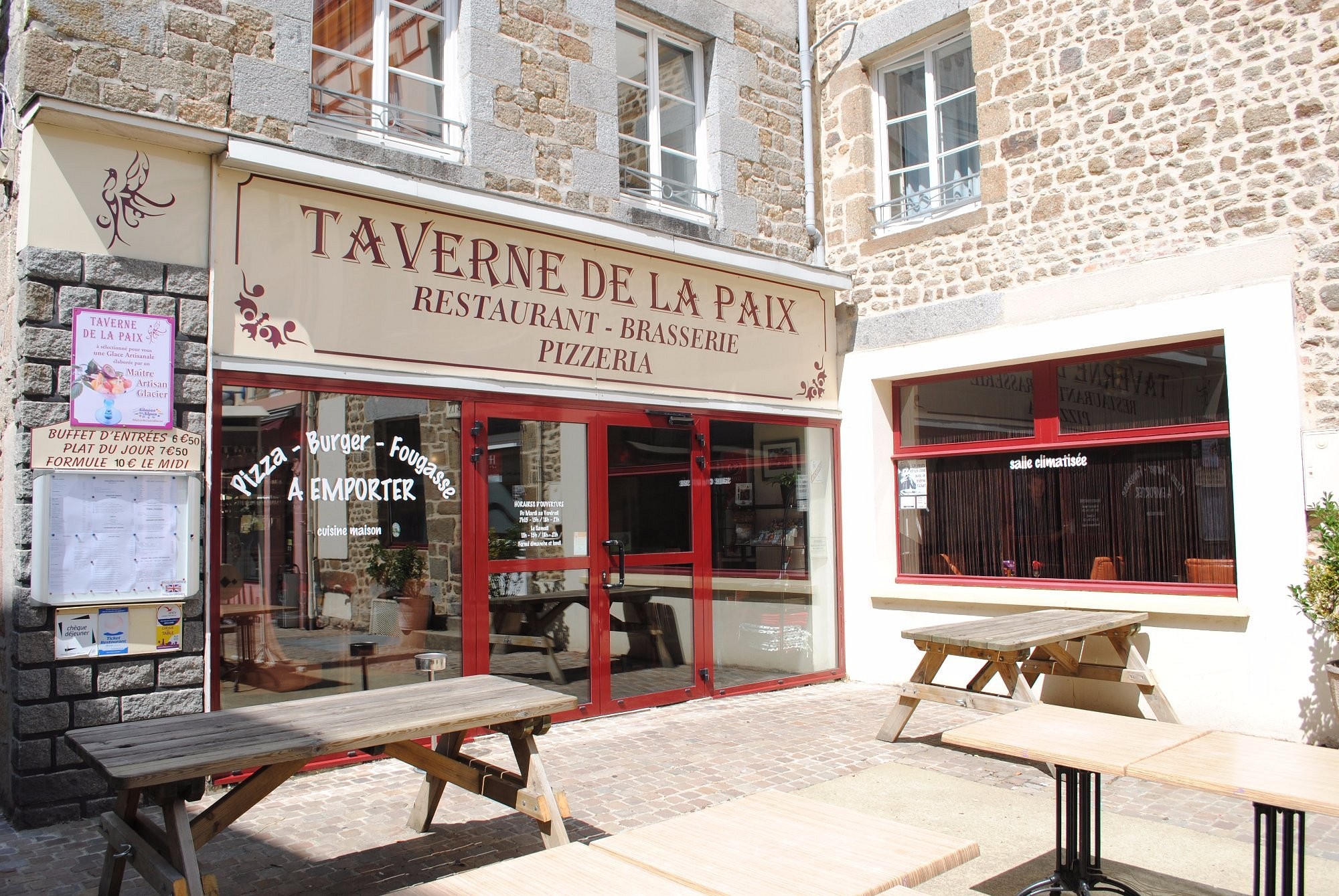 Taverne De La Paix, Restaurant à La Ferté Macé