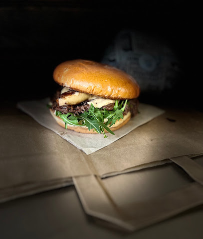 Guinguette La Canaille , (Food Truck By Lulu) Restaurant à Saint-Just-Saint-Rambert
