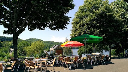 Hôtel Restaurant Snack Bar La Plage, Restaurant à La Salvetat-sur-Agout