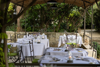 La Table Des Amis By Christophe Bacquie Restaurant à Bonnieux