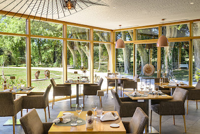 Restaurant Le M - Château De Massillan Restaurant à Uchaux