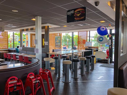 McDonald's, Restaurant à Surgères