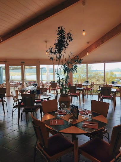 Chez Maé - Lac de Panthier, Restaurant à Vandenesse-en-Auxois