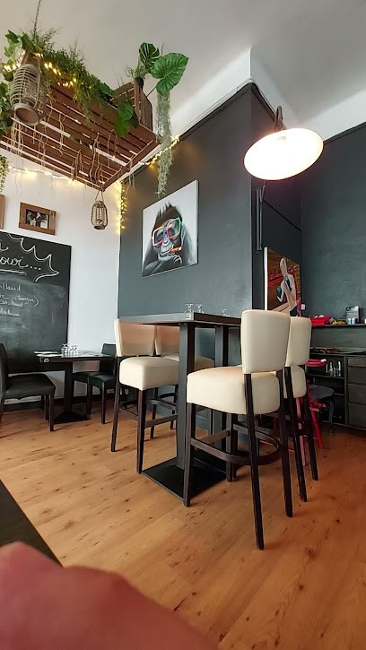 Restaurant 13H, Restaurant aux Vans