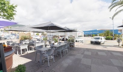 Le Saint Charles, Restaurant à Mandelieu-la-Napoule