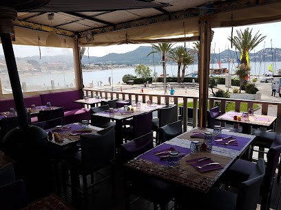 Le Vieux Port, Restaurant à Saint-Cyr-sur-Mer