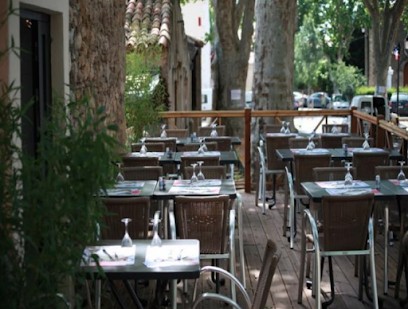 RESTAURANT LE PRESSOIR, Restaurant à Saint-Saturnin-de-Lucian