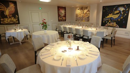 Les Trois Soleils de Montal, Restaurant à Saint-Jean-Lespinasse