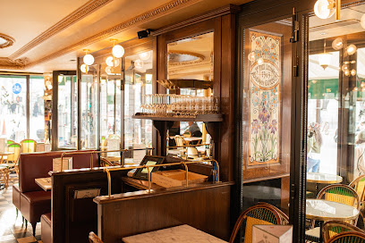 Café L'étoile 1903 Restaurant à Paris 08