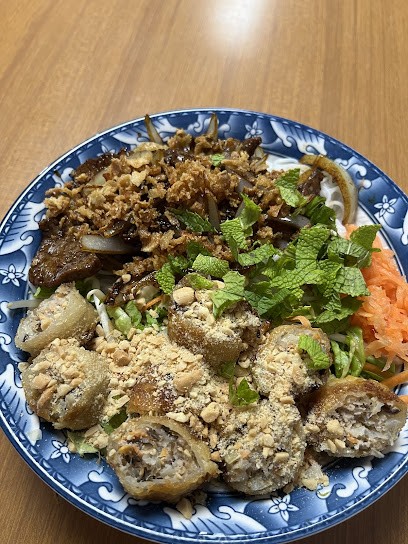 Saigon Traiteur, Restaurant à Saint-Cyprien