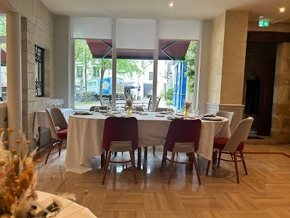 Nemrod, Restaurant à Chinon