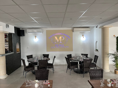 Mas Des Pelitènes Restaurant à Jonquerettes