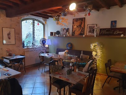Brigitte Coffee Shop, Restaurant à Villeneuve-lès-Avignon