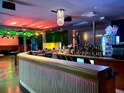 Le QG, Restaurant à Châtellerault