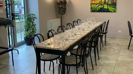 Le Onze Bar Restaurant à Saint-Vivien-de-Monségur