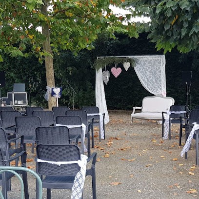 Auberge de la Sauzée, Restaurant à Saint-Cyr-les-Vignes