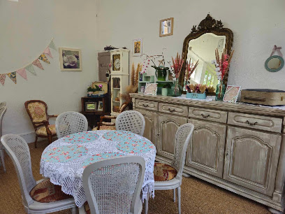 Chez Tante Agatha, Restaurant à Meillant