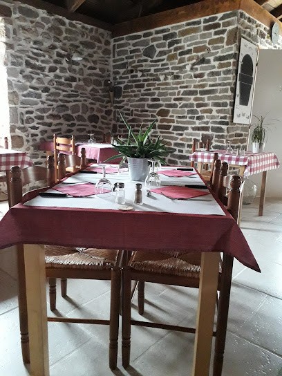 L'auberge du vieux tilleul, Restaurant à Prévenchères