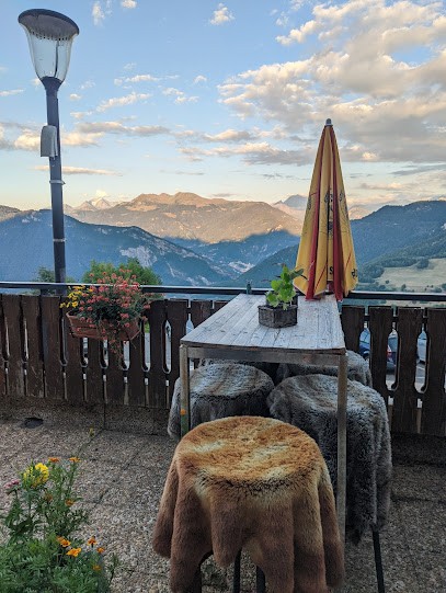Le Petit Montagnard, Restaurant à La Léchère