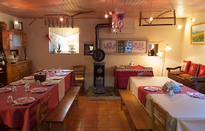 Auberge du Petit Planchat, Restaurant à Saint-Sauves-d'Auvergne