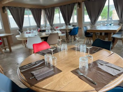 Le Maylone, Restaurant à Pia