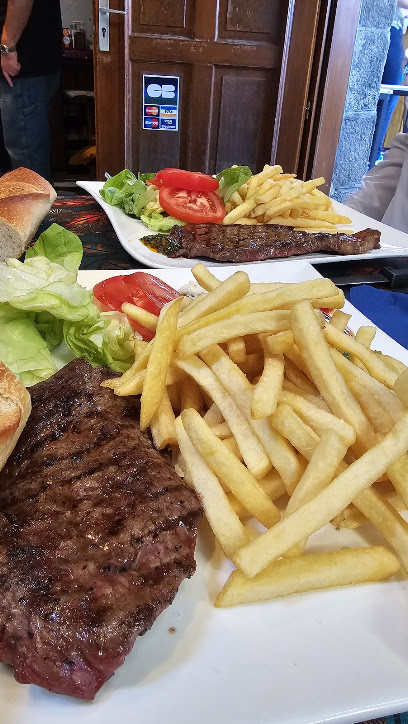 Au Cul De Chouette By Valfrescos Restaurant à Caurel