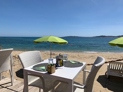 Plage Les Gabians, Restaurant à Grimaud