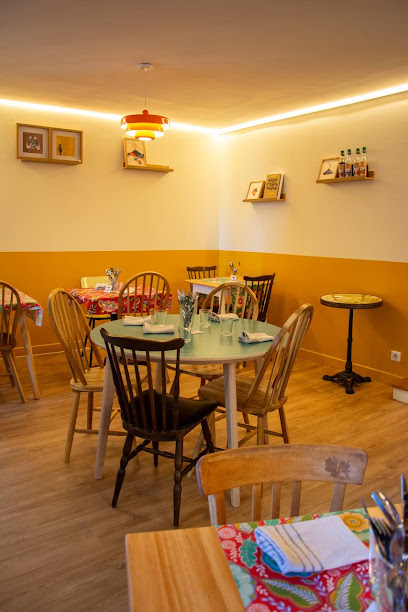 Le Merle Moqueur - Cantine Bio Restaurant à Eymoutiers