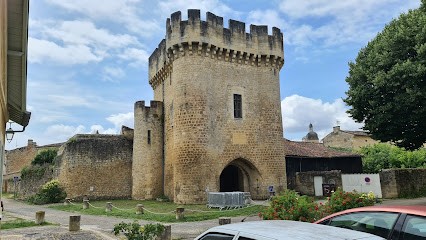 Le Petit Lhyan, Restaurant à Rions