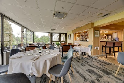 Au Relais du Gué de Selle, Restaurant à Mézangers