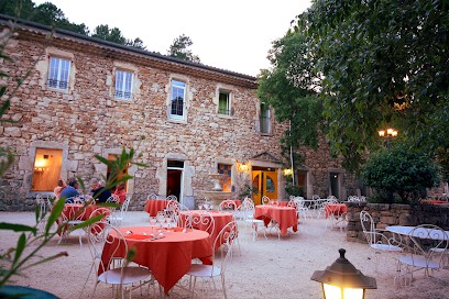 Restaurant Du Domaine De L'Eau Vive, Restaurant à Largentière