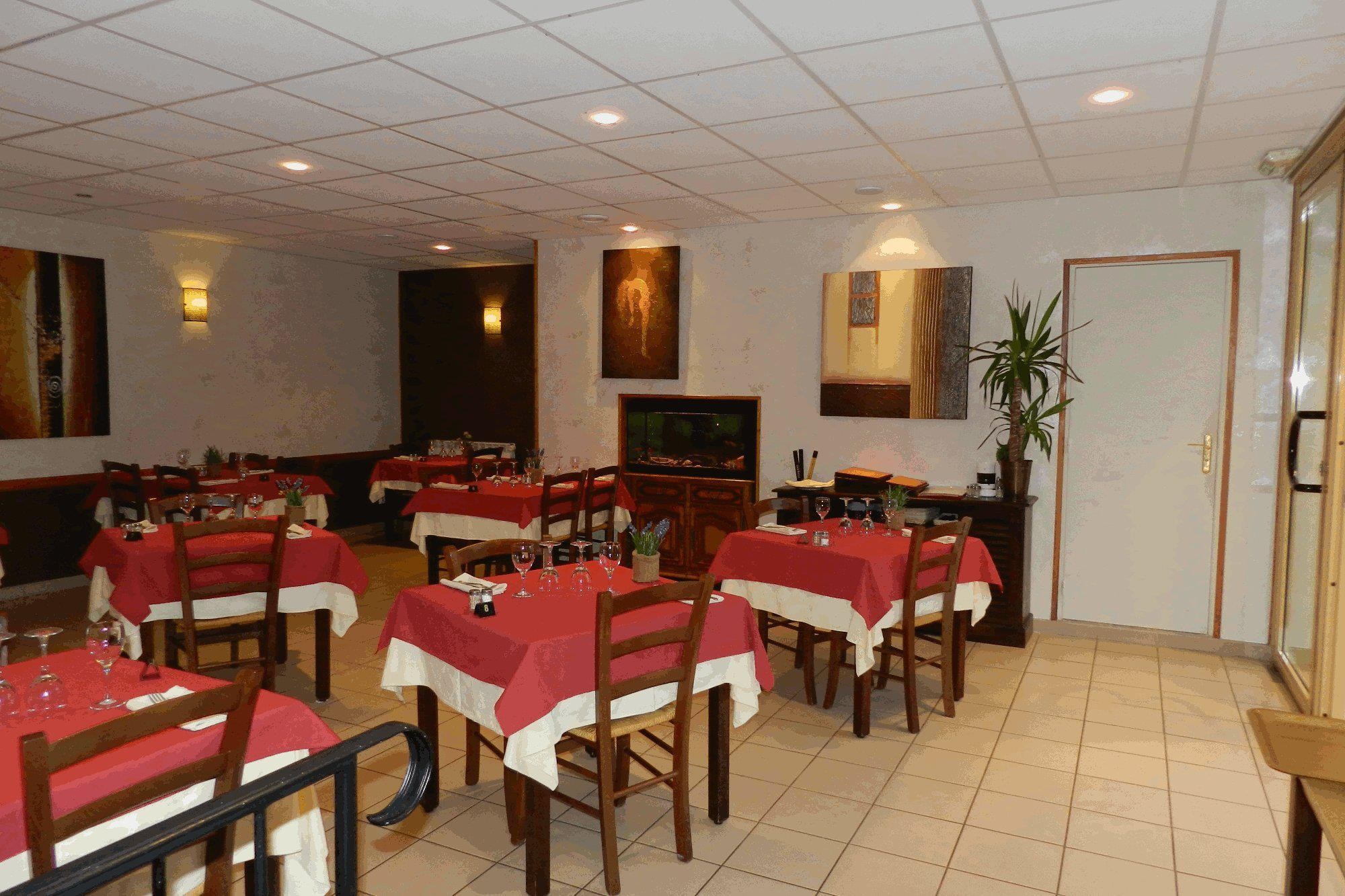 Le Chat Qui Dort, Restaurant à Saint-Affrique