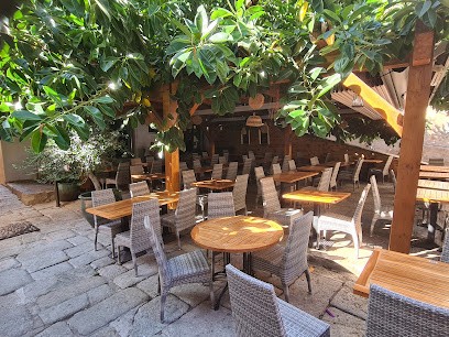 Le Grand Bleu, Restaurant à L'Île-Rousse