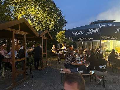 Guinguette Du Troc, Restaurant à Val-de-Livenne