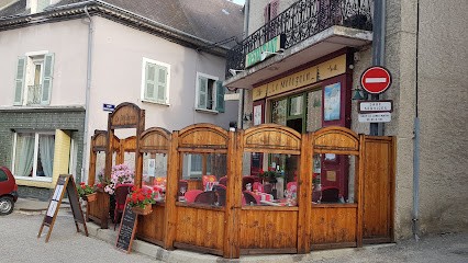 The Larch, Restaurant à La Mure